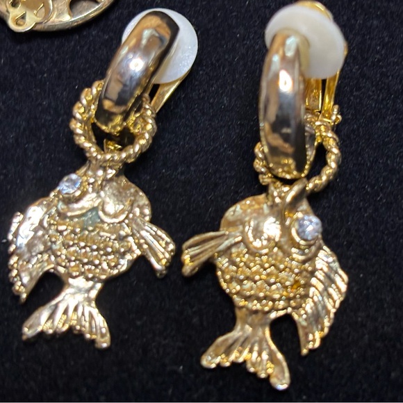 Vintage Clip On Gold Fish Earrings, Red and White Dangle, & Gold Button Clip Ons - Picture 4 of 5